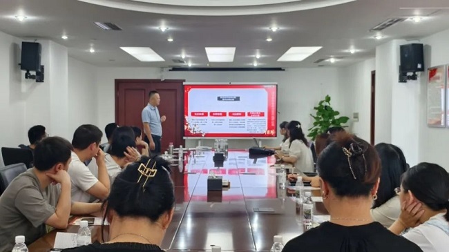 以黨建引領(lǐng)共建 筑牢科學(xué)防邪思想根基——公司黨委攜手華泰社區(qū)黨委開(kāi)展主題宣講會(huì)