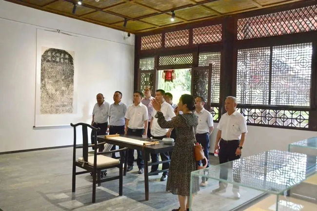 1685694981410943.jpg 3.jpg