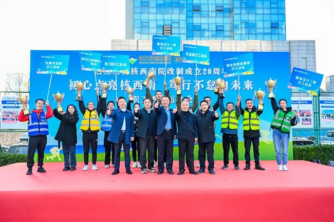 1735657386318977.jpg 99.jpg