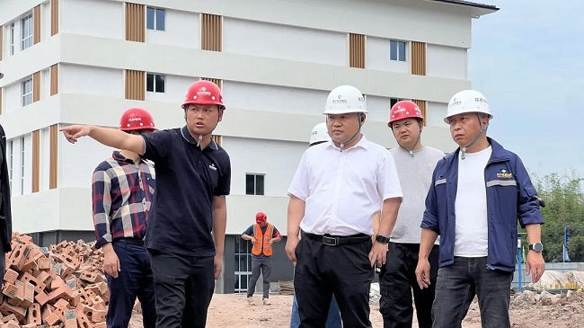 1746068878416926.jpg 000000.jpg